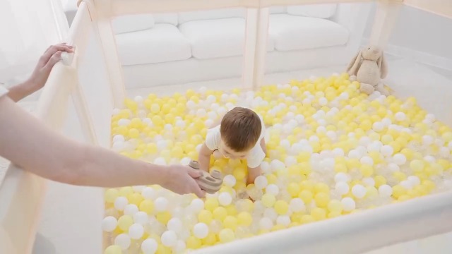 Amazon.co.jp: ZOOBLY ベビーサークル 折りたたみ 扉付き メッシュ 