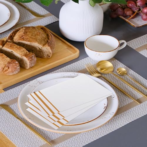 Serviettes jetables en papier blanc et doré : hygiène irréprochable des invités - 2