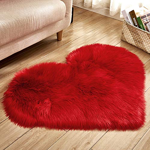 Fouriding Shaggy Tapis Fourrure en Forme de Coeur Tapis de Peau de Mouton synthétique Tapis de Chambre à Coucher Tapis Chambre paillasson (Rouge, 30 * 40CM) Cover