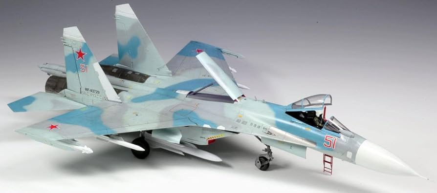 Amazon | プラッツ 1/72 ロシア空軍 Su-27SM フランカーB 迷彩