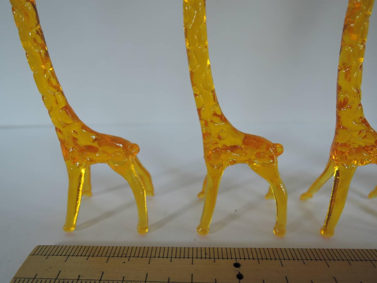 Amazon.co.jp: 01J-01 レトロ□首の長いキリン プラスチック製