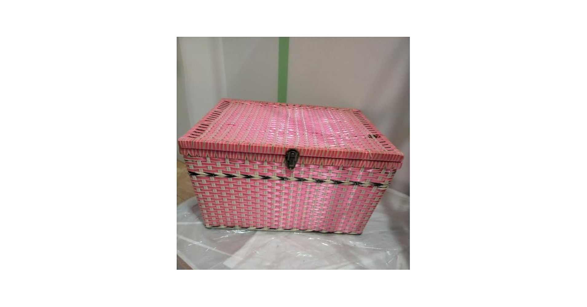 昭和レトロ・レトロポップ・ビニール編みカゴの2段BOXラック☆脱衣カゴ Amazon | 昭和レトロ 収納ケース ビニール 編み かごピンク