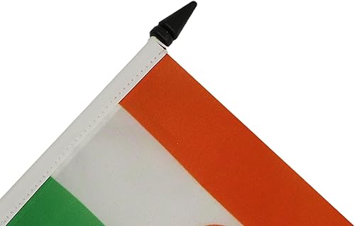 Miniatura 174 de Bandera de mesa Sierra Leona de 5 x 8 pulgadas, bandera de escritorio de Sierra Leona, 8.3 x 5.5 in, barra y base de plástico negro AZ FLAG