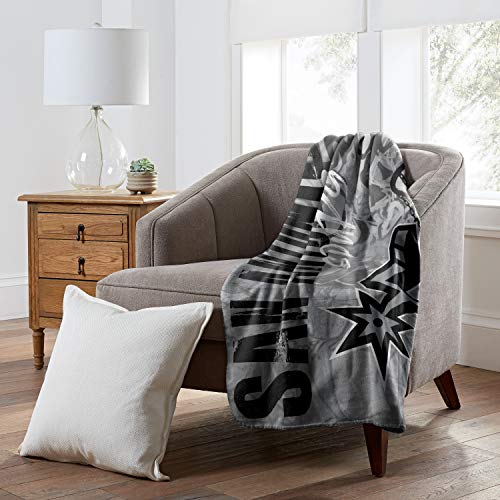 Northwest NBA San Antonio Spurs Unisex-Adult Fleece Throw Blanket, 50" x 60", Hard Knocks - Thumbnail 4