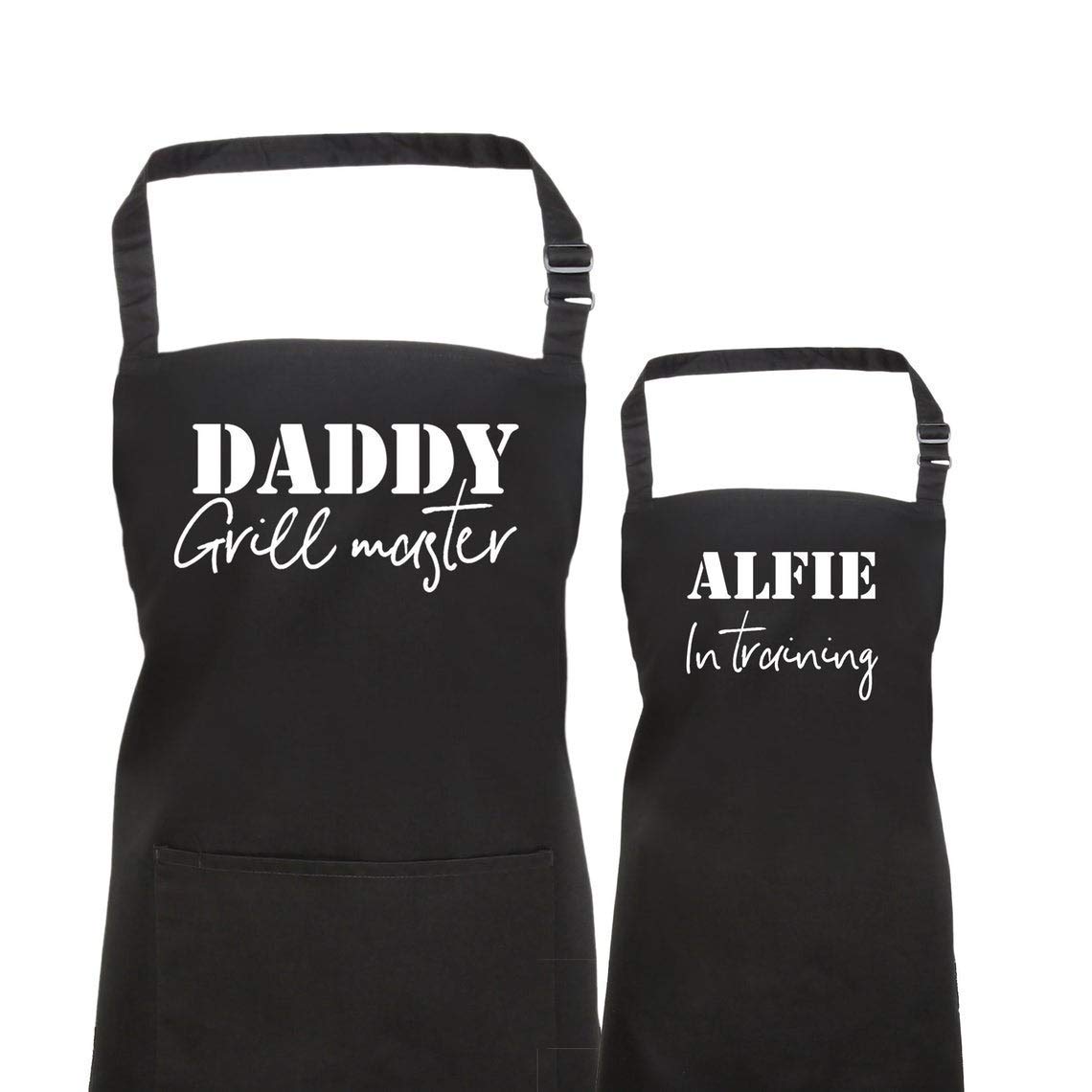 Pomchick Personalised Family Apron Grill Master Daddy Child in Training Son Daughter Kitchen Cooking BBQ Gift for Him Dad Daddy Father Uncle Grandad Son Daughter Christmas Father’s Day