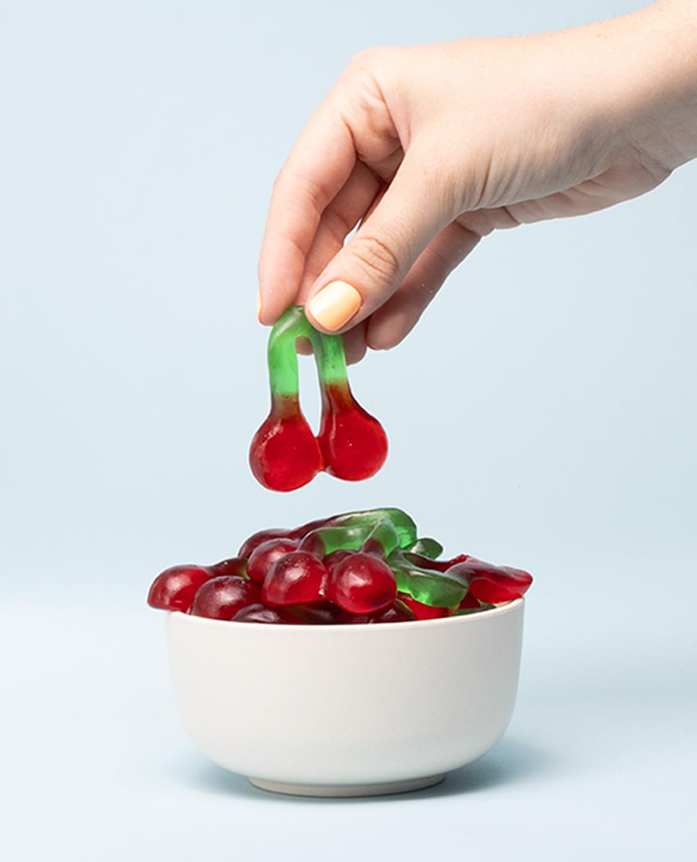 Vidal Golosinas. Cerezas Gigantes. Golosinas en forma de cereza tamaño XL con sabor auténtico a cereza, textura brillante y blandita. Sin gluten ni grasa. Bolsa 1 kg
