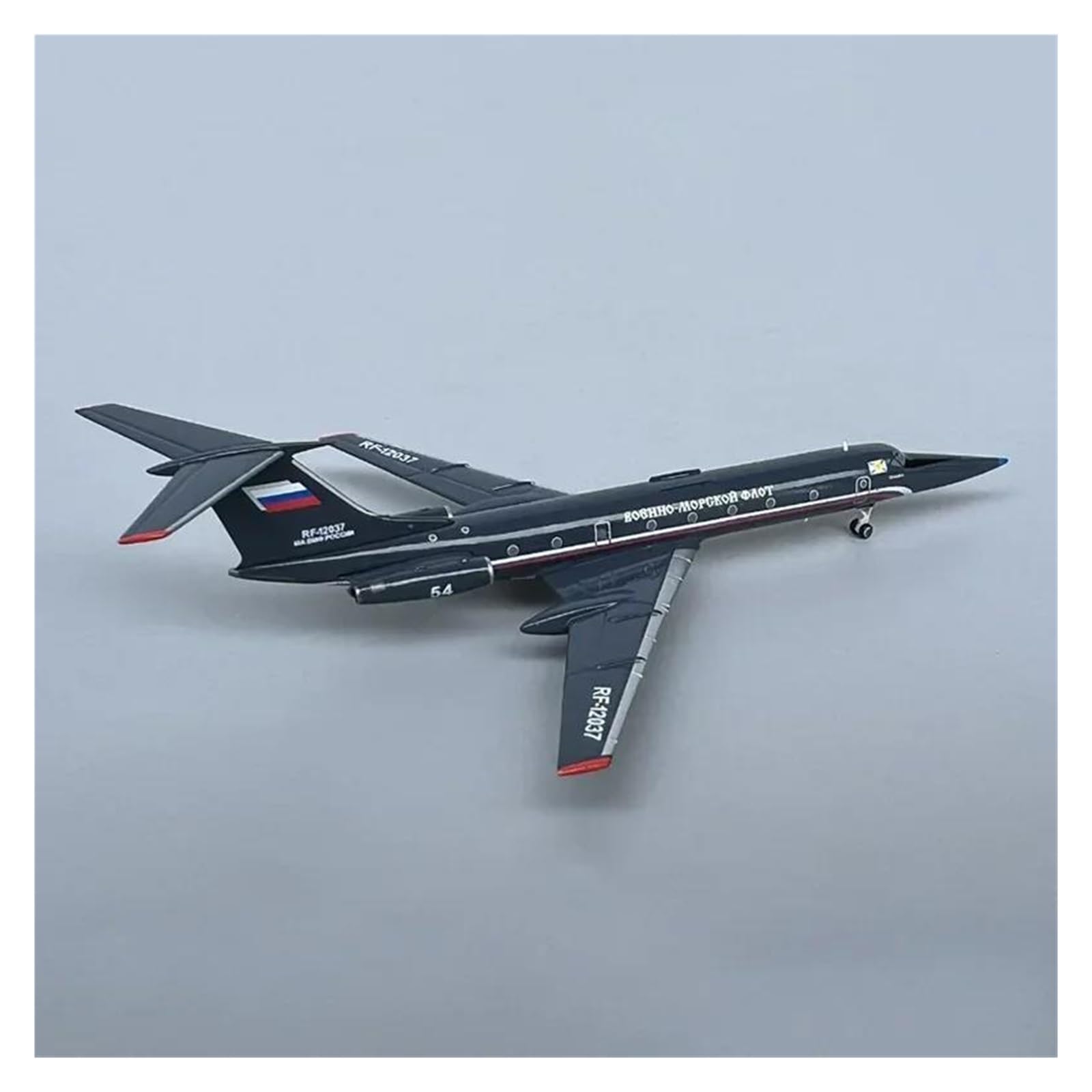 Diecast samolot zabawki w skali 1/400 dla rosyjskich sił powietrznych TU134UBL CRUSTYB RF12037 modele samolotów do zbierania i wyświetlania modeli samolotów do kolekcji