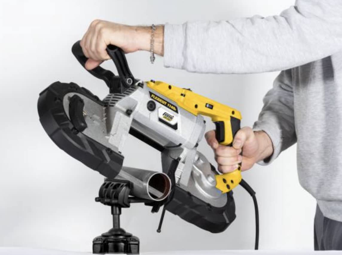 SEGATRICE A NASTRO PORTATILE FLEXICUT 1140E 1100 W - lama 1140 mm