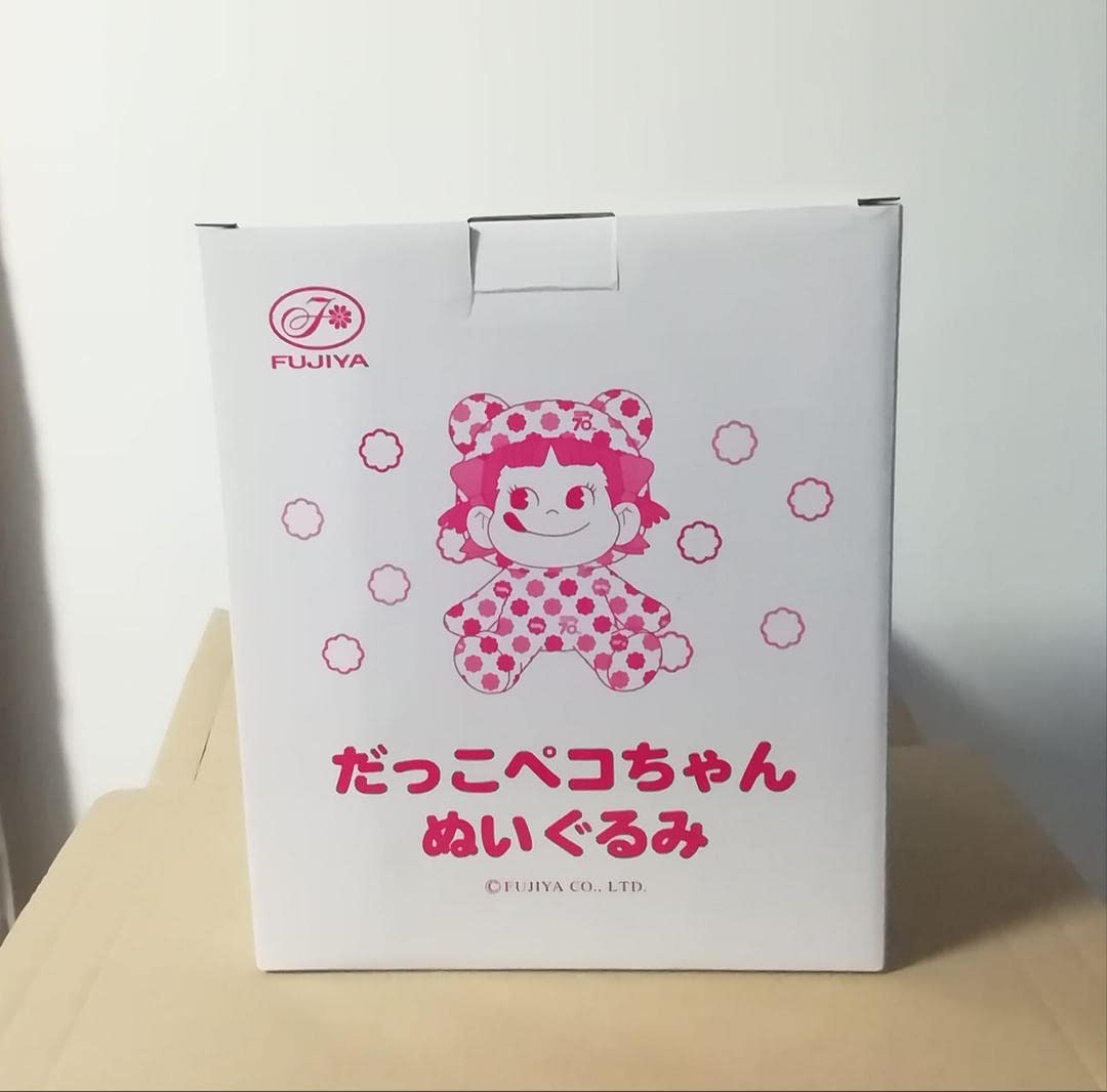不二家 - モモ★ミルキー70周年★だっこペコちゃんぬいぐるみ Amazon.co.jp: 不二家 ミルキー70周年 だっこペコちゃん
