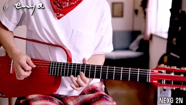 Enya NEXG 2N クラシックギター　エレガット　各種備品、新品弦付属 ENYA NEXG 2N: Smart Classical Nylon Guitar with Looper