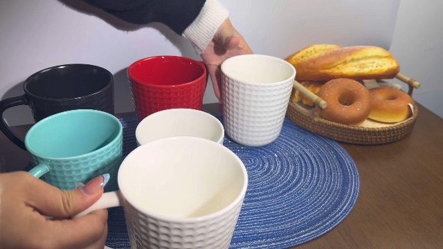 Amazon.com: Ceramic Coffee Mugs Set of 4, 14oz Black Coffee Cups with  Embossed Grid Texture, Coffee Mug for Latte Cappuccino Tea Cocoa,  Dishwasher & Microwave Safe, Ideal Mother's Day & Housewarming Gift :