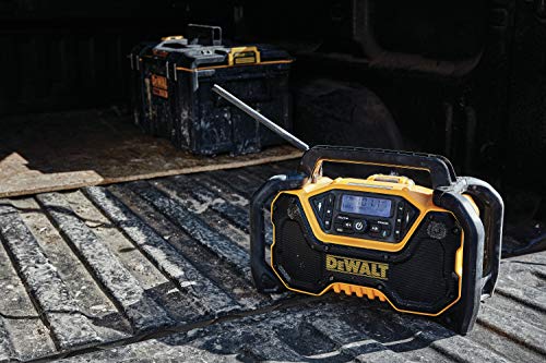 DEWALT DCR028B Jobsite Radio - Image 10