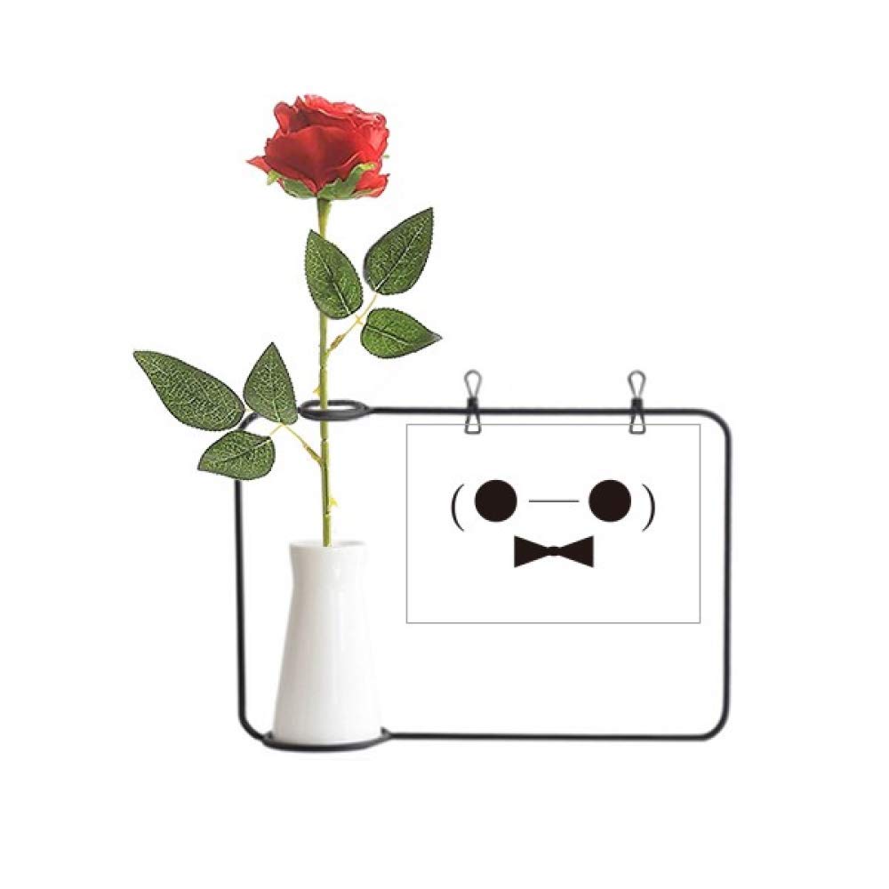Figurine Baymax avec rose artificielle et vase de décoration à suspendre