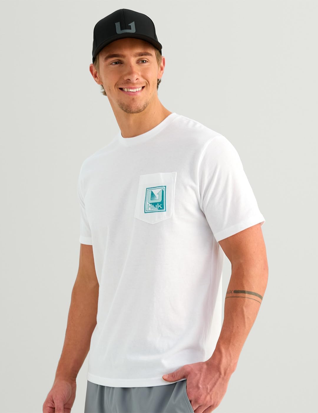 HUK Men's Short Sleeve Performance Tee, Fishing T-Shirt for Men