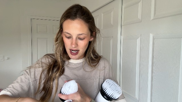 Image of Shower Scrubber with Long Handle, Shower Cleaner Brush with 8 Floor Machine Pads, Cordless Electric Spin Scrubber for Cleaning with 2 Speed, Cleaning Supplies for Bathroom Bathtub Kitchen Floor Tile