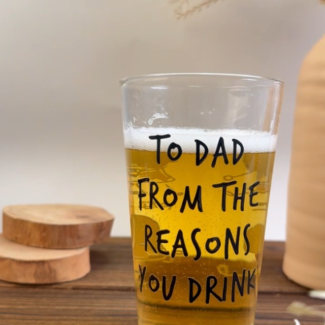 Amazon.co.jp: Drawelry ビールジョッキ 480ml/600ml 名入れ 写真入り