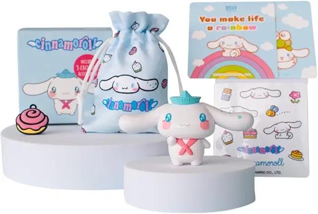 Figura Coleccionable Cinnamoroll con Accesorios Exclusivos Hello Kitty
