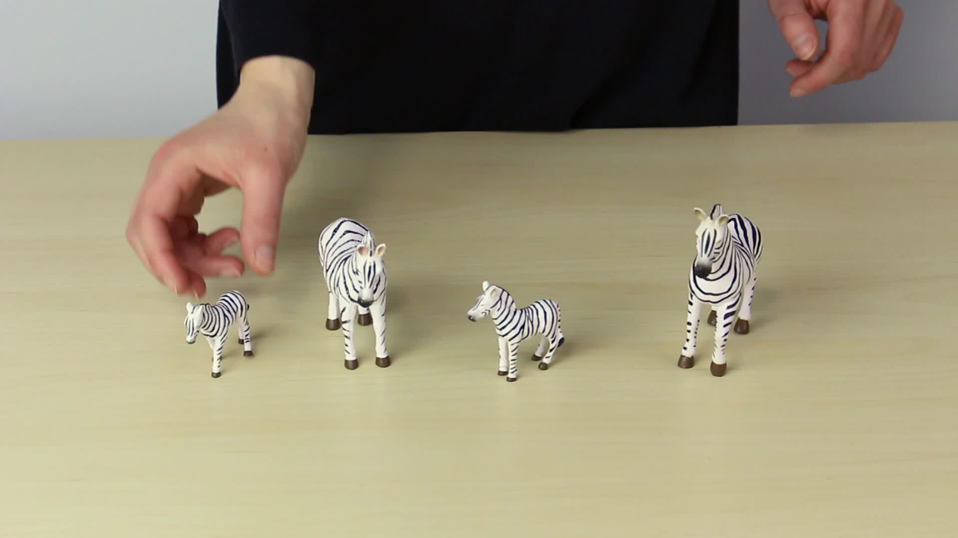 Amazon.com: Terra by Battat – 4 Pieces Zebra Family – Realistic