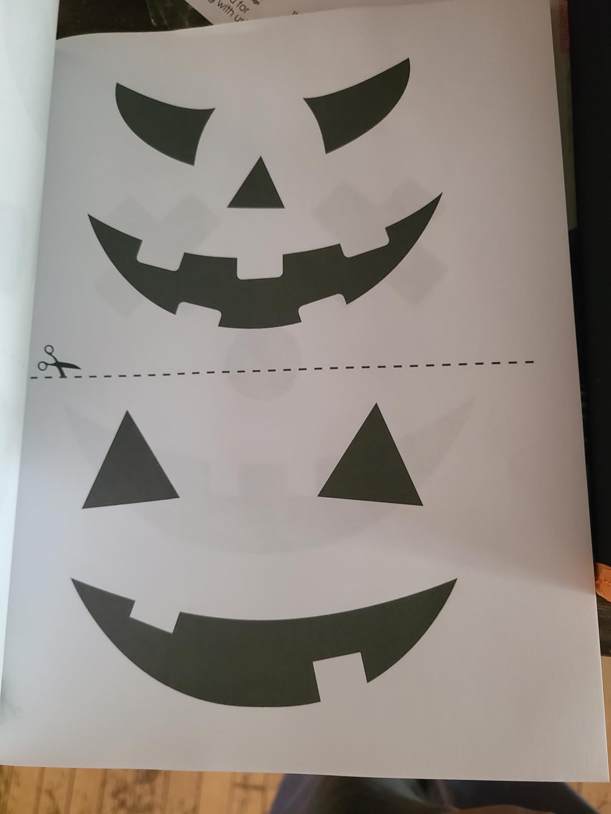 Pumpkin Carving Stencils: Over 130 Halloween Jack O Lantern Pumpkin Designs