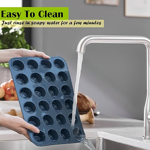 Foto von SUPER KITCHEN Mini Muffinform aus Silikon für 24 Muffins, Antihaft Muffinblech Antihaftbeschichtet Backblech Backform für Mini Cupcakes, Brownies, Kuchen, Pudding, 34 x 23 x 2,5 cm (Grau)