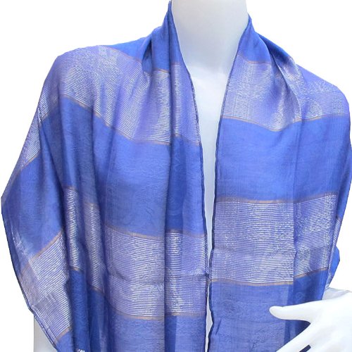 BEAUTIFUL ELEPHANTS AND NICE THAI COTTONON SELL WITH COMPLIMENTARY..