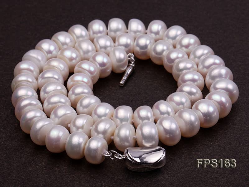 Collier et Boucles Perles d'eau Douce Plates : Confort Sans Poids