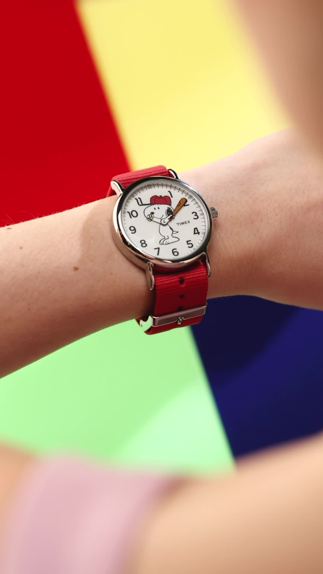 Timex Orologio Snoopy Babbo Natale – Cinturino In Pelle Rossa, Cassa 40mm, Impermeabile 5 ATM, Regalo Originale