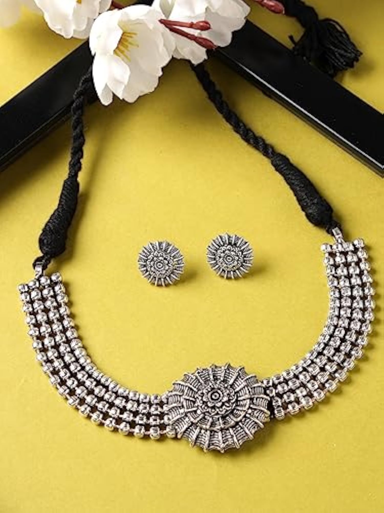 Choker Necklace Set With Studs Earring Jewellery Set