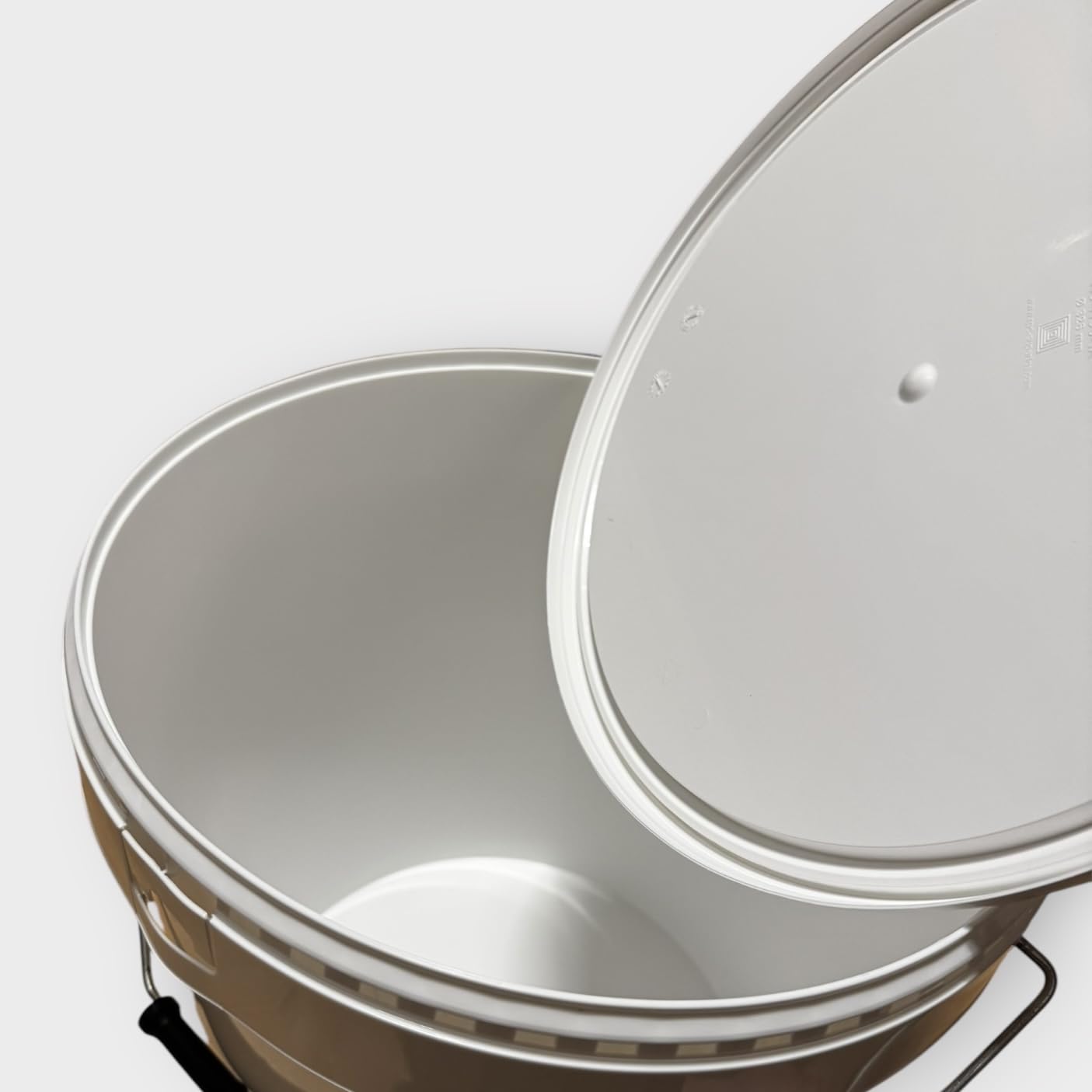 Lot de 5 x Seau Plastique 20 L litres avec Couvercle – Robuste, Étanche et Réutilisable pour Usage Domestique ou Professionnel