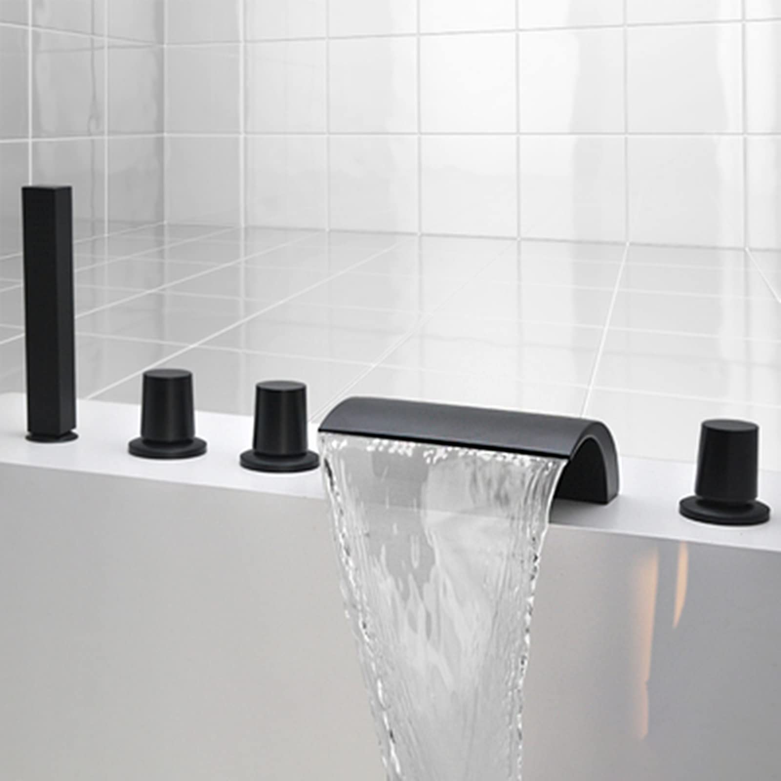 Quadratisches Messing-Badewannen-Wasserhahn-Steuerventil, Wasserfall-Kaskaden-Mischbatterie, Ceic Cartrid, ideal für Badewannen und Duschköpfe, Slish Badezimmer-Zubehör