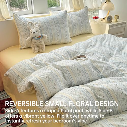 Image of BOLINLIVING Vintage Floral Duvet Cover King Size,Reversible Blue Striped Flower Duvet Cover Set with Pillowcase, Soft Microfiber Bedding Set for All Season with Zipper Closure and 8 Corner Ties