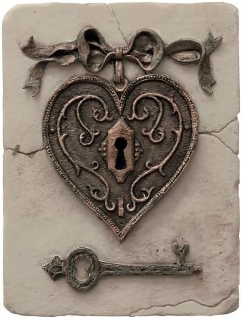 Briarwood Polyresin Heart Key Wall Plaque