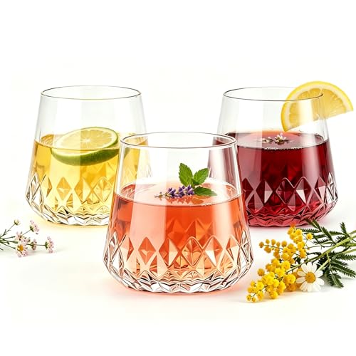 Image of Lueumxc 40 Pack Plastic Wine Glasses, 14Oz Origami Rhombus Disposable Wine Glasses Unbreakable Clear Plastic Cocktail Glasses Recyclable Shatterproof Reusable Wine Cups