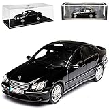 Das Modell befindet sich in einer stilvollen passenden originalen Spark Verpackung, mit abnehmbarem Sockel und Vitrine.