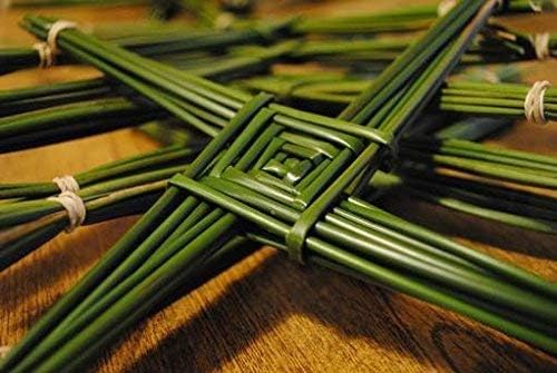 Brigid Cross - Make Your Own St Brigid Cross from Authentic Wild Irish Rushes Also Popular for Basket Weaving Supplies (100)