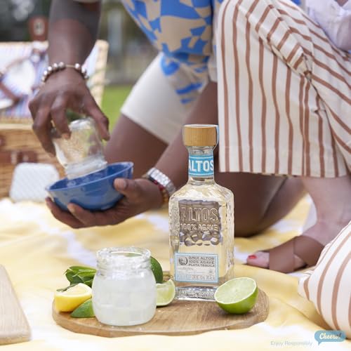 Olmeca Altos Plata Tequila, silberner Tequila mit fruchtig-süßen Aromen von Agave, würzig-fruchtiges Bouquet, ideal für gemütliche Abende – 1 x 0,7 l