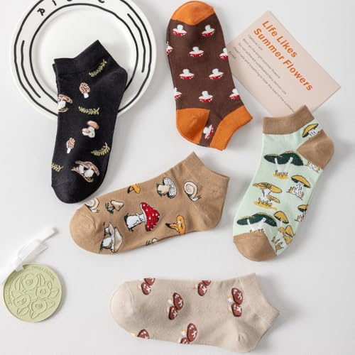 5 Pairs Cute Cartoon Animals Print Cotton Ankle Socks for Women Teens (US, Alpha, One Size, Regular, Regular, Mushroom)2