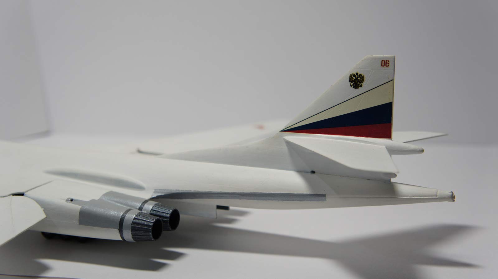 Amazon | ズベズダ 1/144 ソ連軍 ツポレフ TU-160 超音速爆撃機