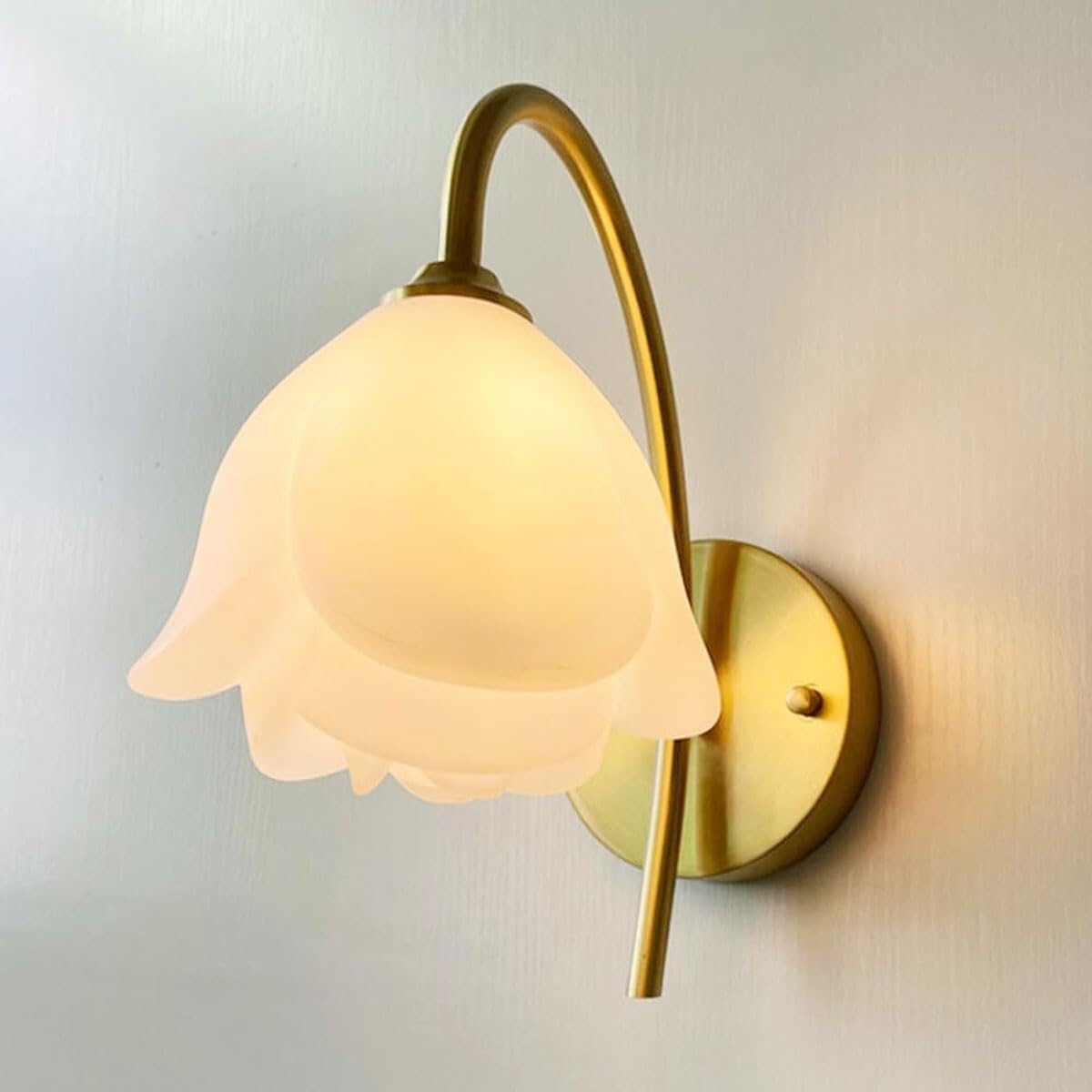 HPTHLY Morden Brass Wall Lamp French Bedside Wall Sconce With White Acrylic, G9 Socket Flower Shade Wall Light Fixtures For Bedroom Living Room Hallway Bathr