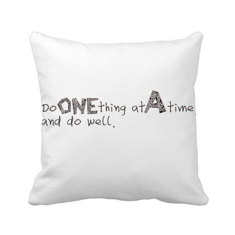 Housse de coussin Do One Thing déco scandinave salon moderne