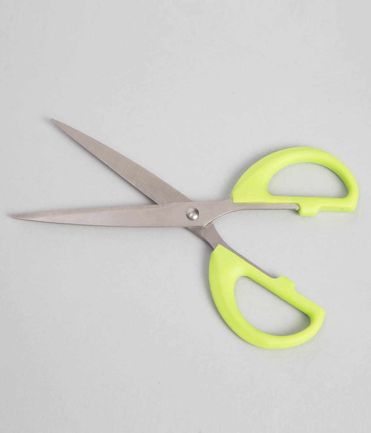 Elegant Casa Home & Kitchen Multi Function Scissor - 6.2 Inch - 2.3 Mm, Medium Size