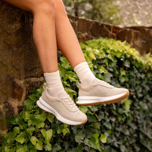 Image of Vepose Women's Retro Platform Sneakers Lightweight Lace Up Walking Shoes | Designer dressy sneakers with memory foam cushioning, grippy sole, and stylish woven or PU looks for work, travel, errands