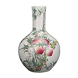 Diese moderne Vase zeugt von wunderschöner Handwerkskunst und verschönert Ihren Wohnraum. Mit ihren klaren Linien und dem schlanken Design verbindet sie mühelos moderne Ästhetik mit zeitlosem Charme. Strukturierte Vasen verleihen Ihrer Einrichtung einen Hauch von Geheimnis und Raffinesse und machen sie zu einem Blickfang.