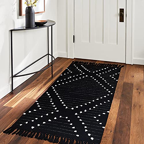 Haocoo Boho Bathroom Runner Rug 2’ X 5.3’, Black Geometric Washable Woven Cotton Diamond Area Rug, Chic Moroccan Tribal Tassel Kitchen Rug,Throw Floor Mat Carpet Decorative For Living Room Bedroom #TOP6