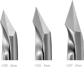 中曽根Cuticle Nipper シルバー ステンレス製 ケース付き 中曽根Cuticle Nipper シルバー ステンレス製 ケース付き