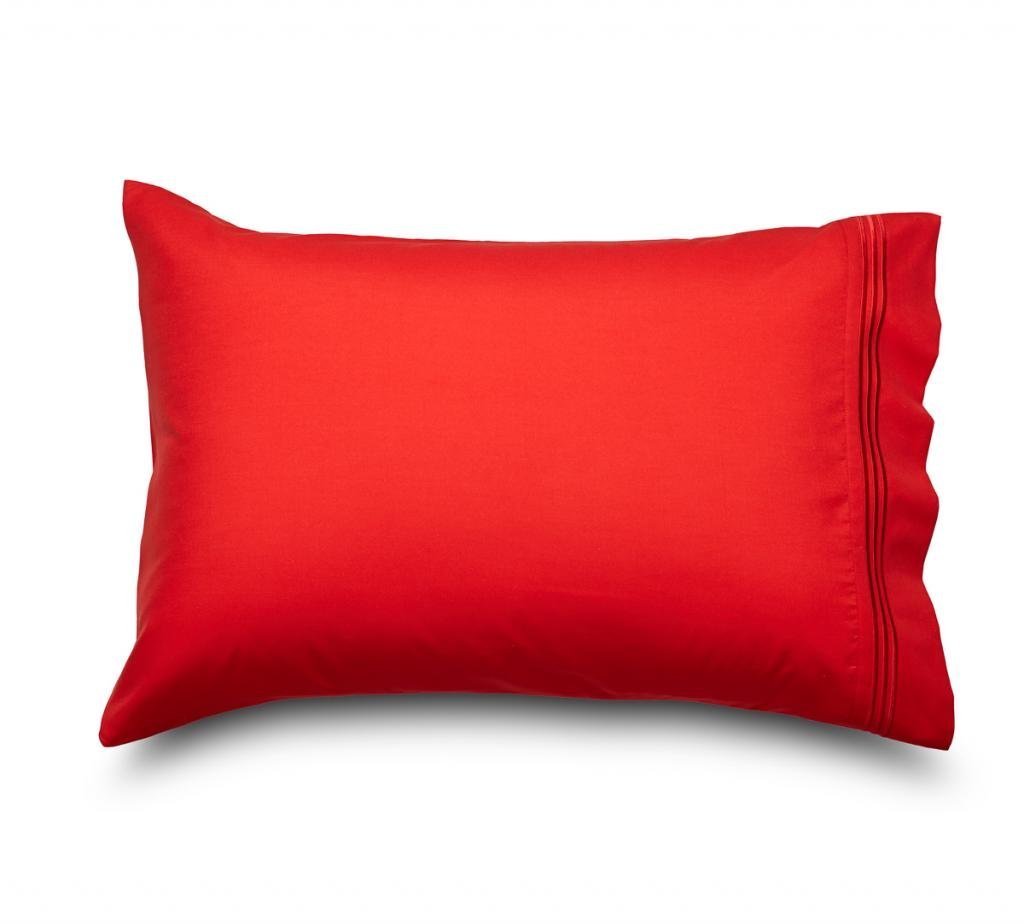 Where The Polka Dots Roam Queen Red Amadora Double Brushed Microfiber Luxury Pillowcase Set