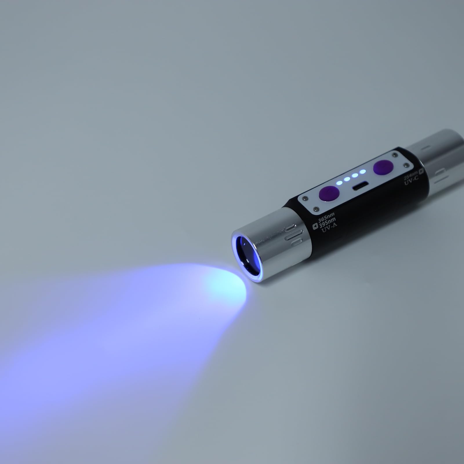 FILFEEL Lampe de Poche à Lumière Violette – Détecteur à Double Tête Rechargeable 3 W avec Longueurs d'onde 254 Nm + 365 Nm + 395 pour la Détection de Contrefaçon de Billets de Banque, l'évaluation,