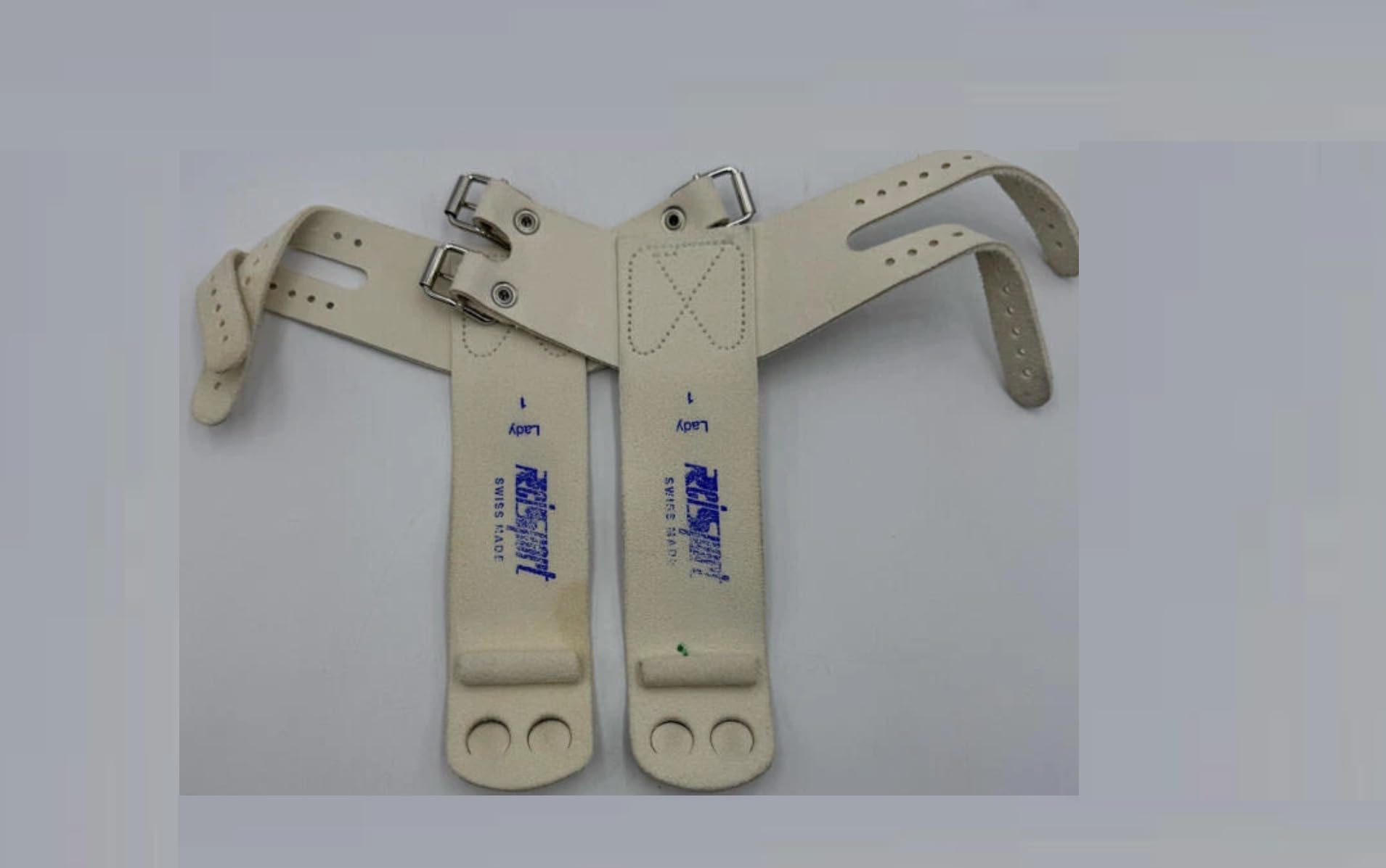 Women's Uneven Double Buckle Bar Grips