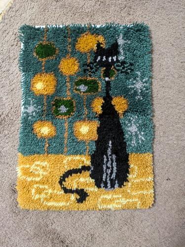 Image of GLAECYY Latch Hook Kits Rug Crochet Yarn Kit Cushion Colour Pre-Printed Canvas Rug Needlework DIY Hook and Latch Kit (Black Cat)