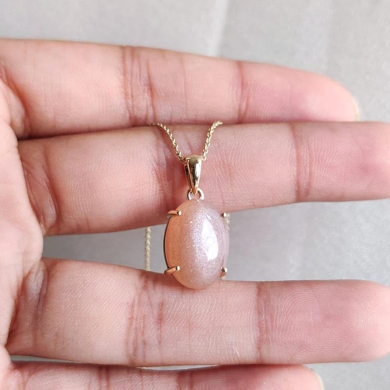 Pendentif pierre de lune pêche LKBEADS pour éveiller votre énergie